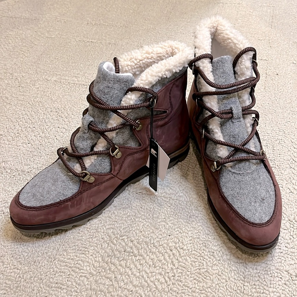 Sorel Sneakchic Alpine Holiday Boots